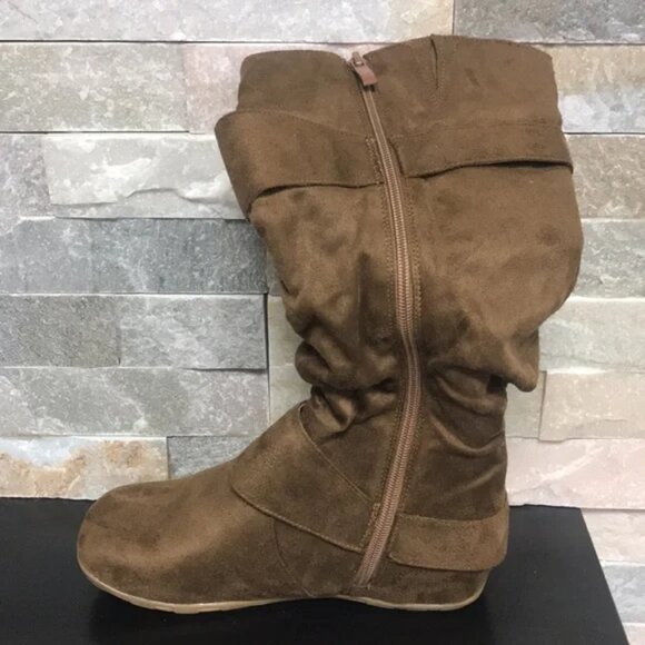 Journee Collection Women's Jester-01 Boot - Picture 4 of 5